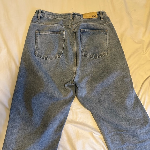 Nasty Gal Wide Leg Jeans w Split Hem - Picture 2 of 6